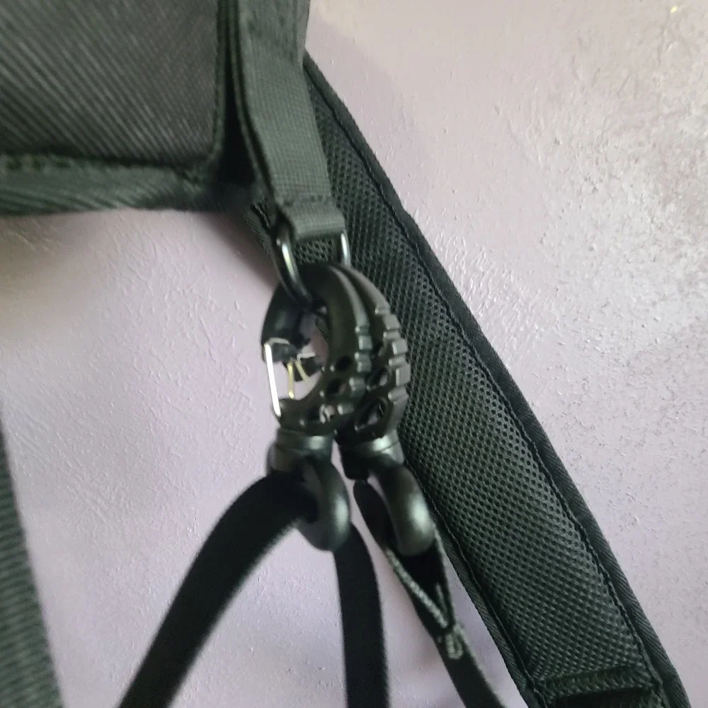 CADeN K1 Camera Sling Bag Black Padded DSLR/SLR Tripod Holder Photography Pack